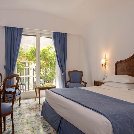 Grand Hotel La Favorita Sorrento Bagian luar foto