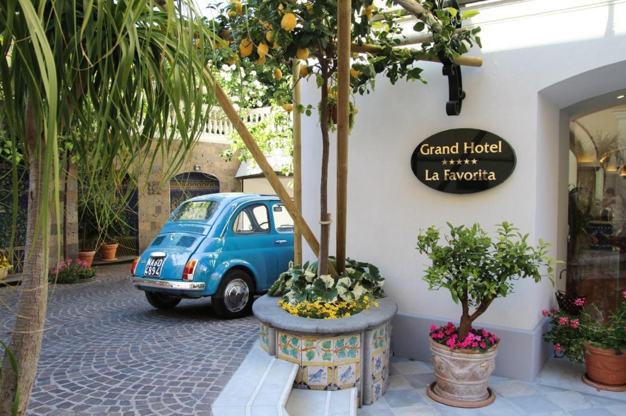 Grand Hotel La Favorita Sorrento Bagian luar foto