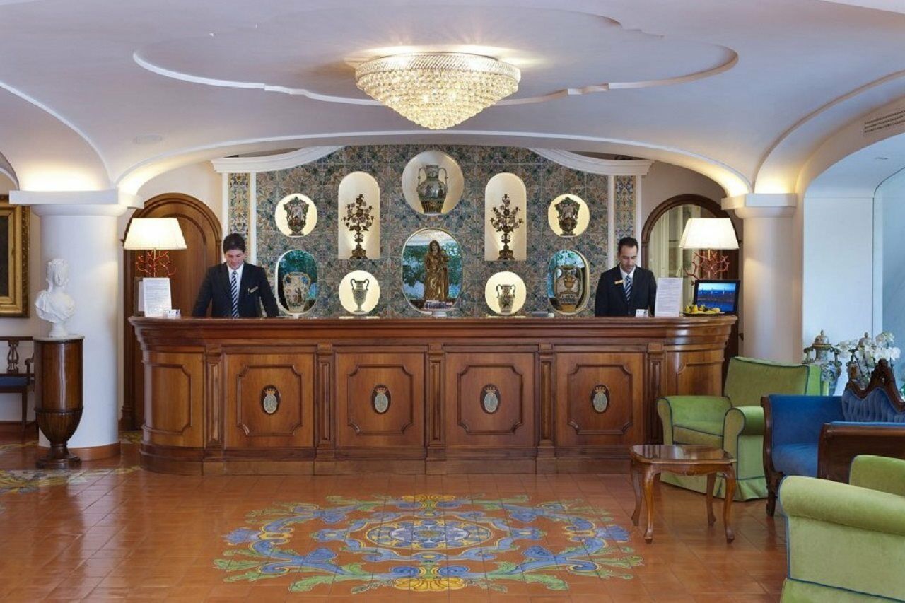 Grand Hotel La Favorita Sorrento Bagian luar foto